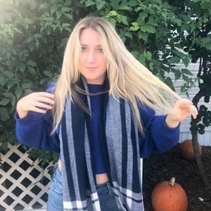 Meet your Posher, Natalie